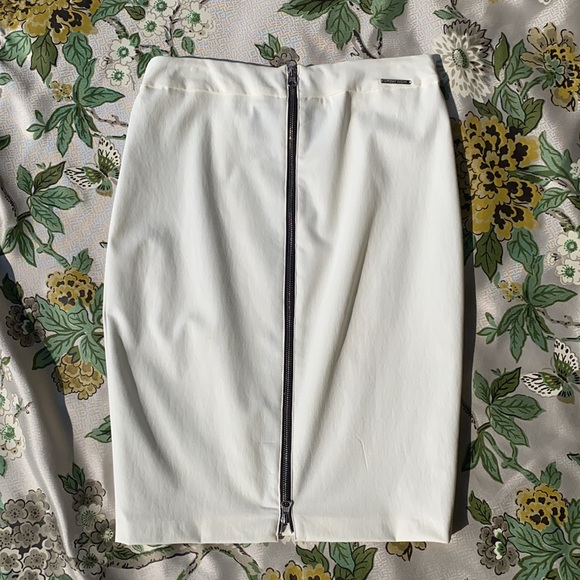 Tyler Madison Ryann waxed stretch pencil skirt! - Picture 2 of 8